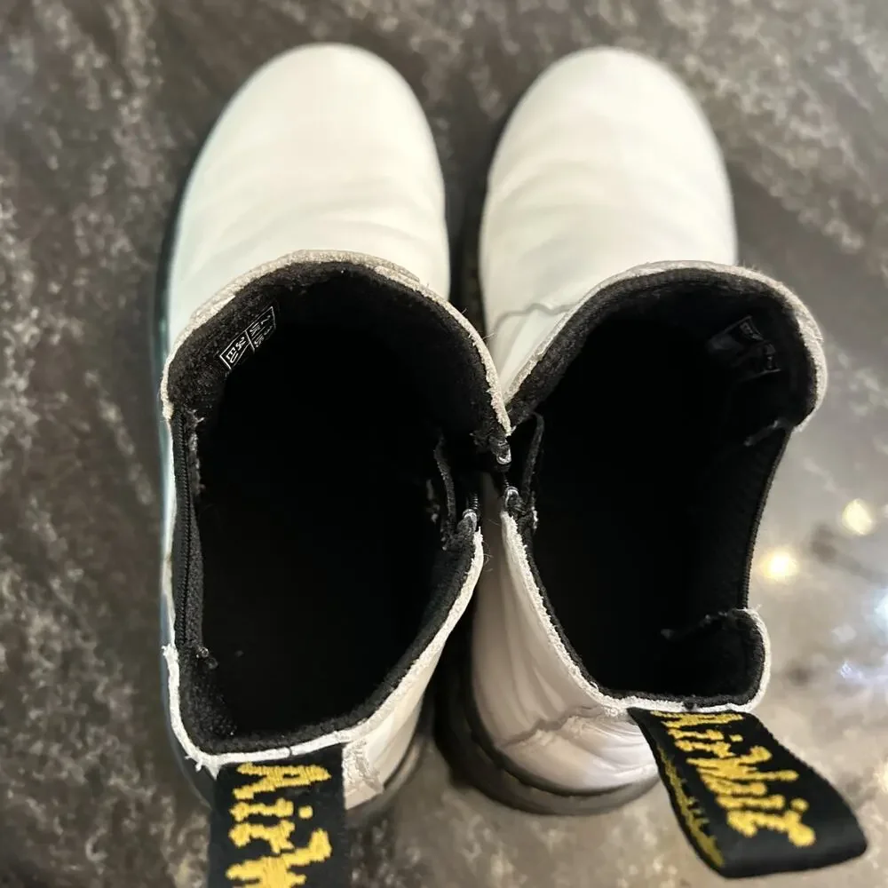 Dr. Doc Martens Chelsea Boots Kids Size 3 White 2976 Quad Platform